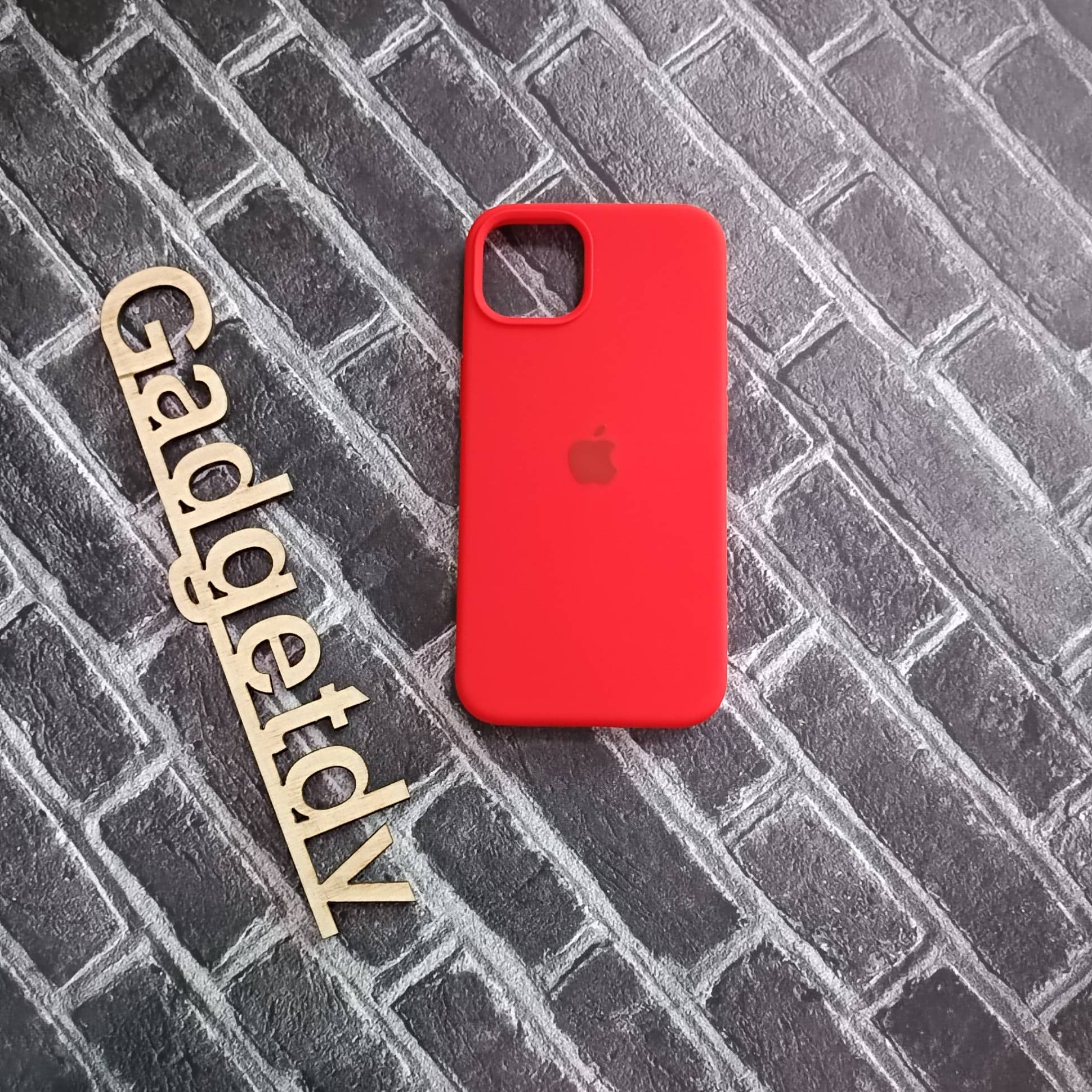 20022 iPhone 13 защитная крышка-чехол Silicone Case с логотопом