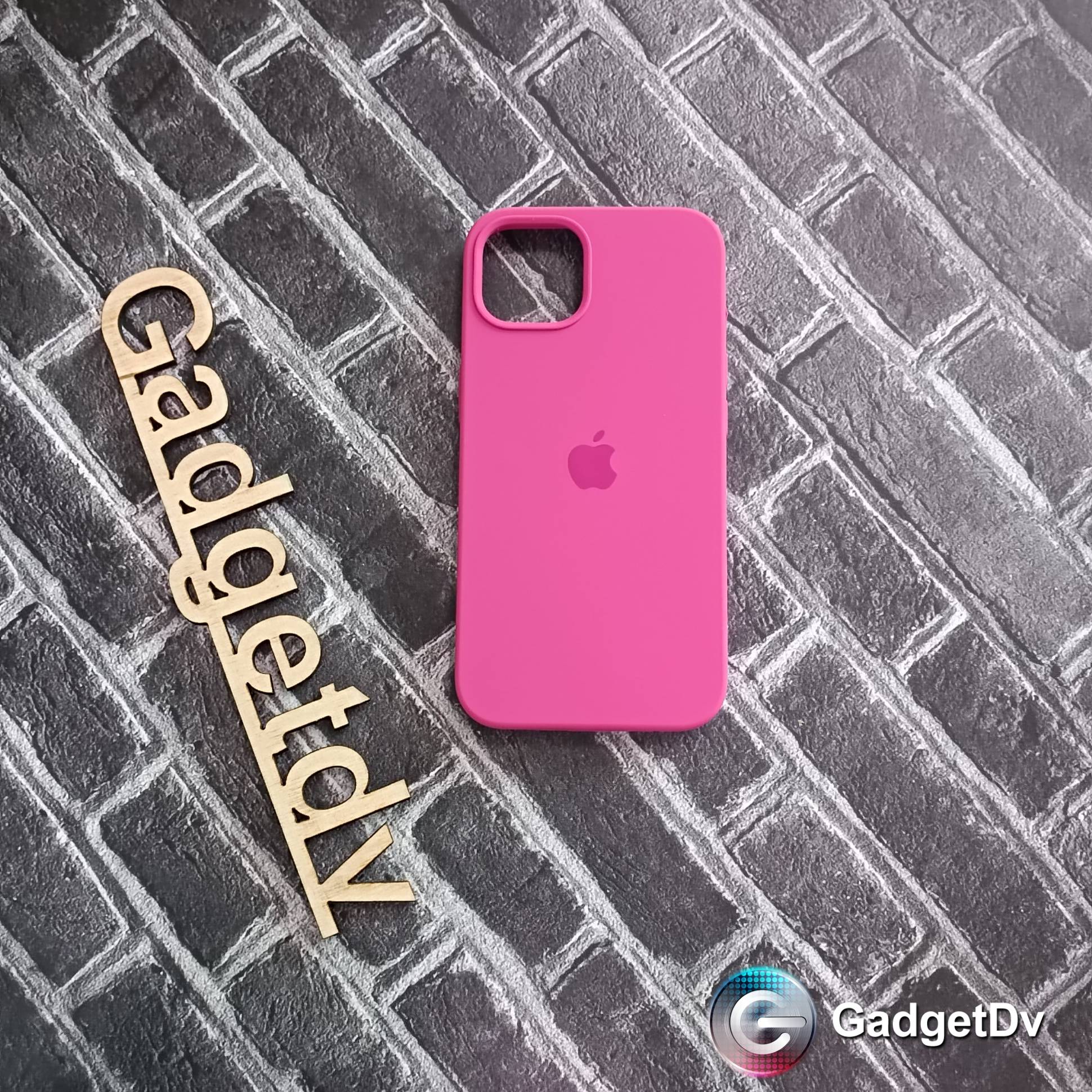20022 iPhone 13 защитная крышка-чехол Silicone Case с логотопом