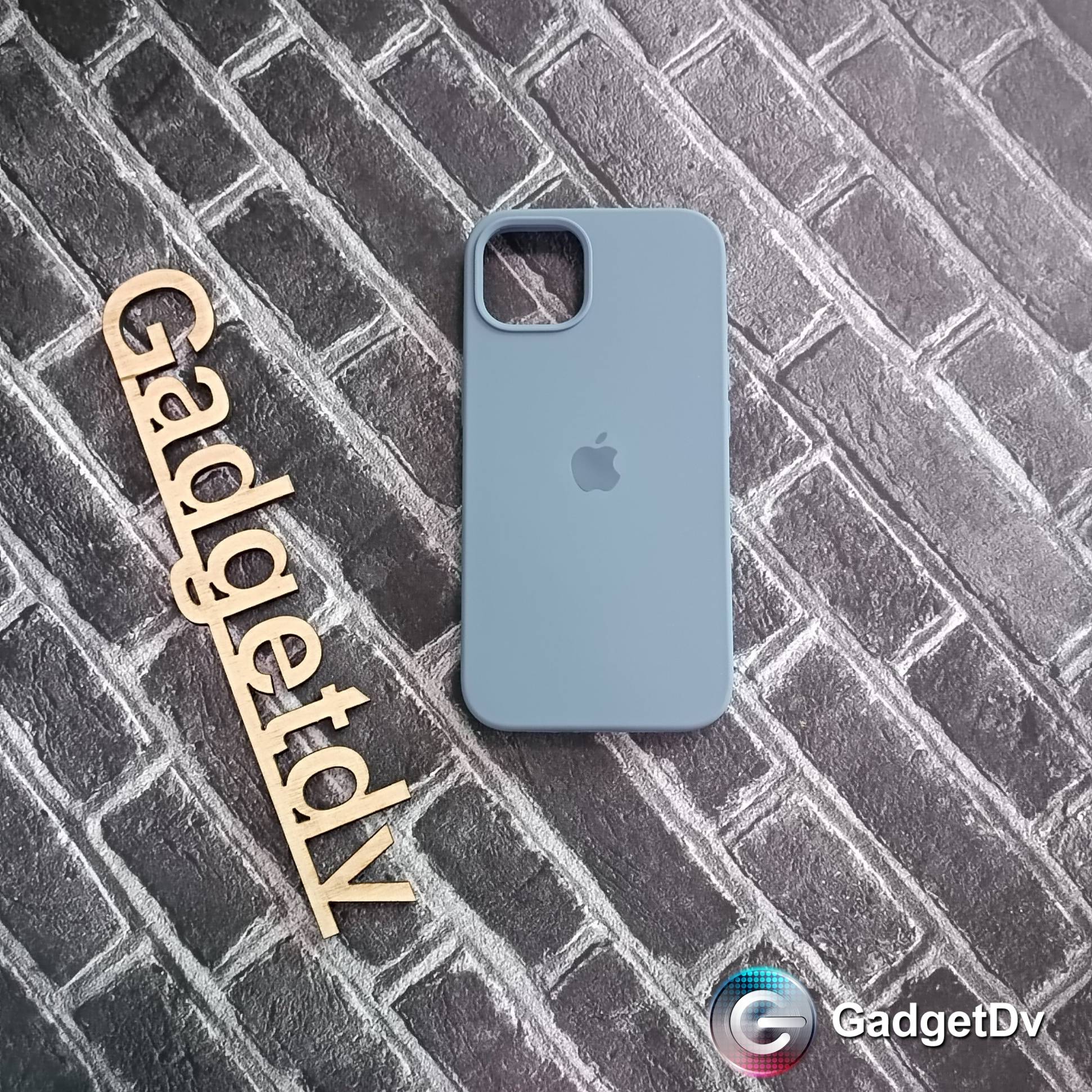 20022 iPhone 13 защитная крышка-чехол Silicone Case с логотопом