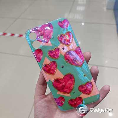 20819  iPhone 11 защитная крышка-чехол, сердечки