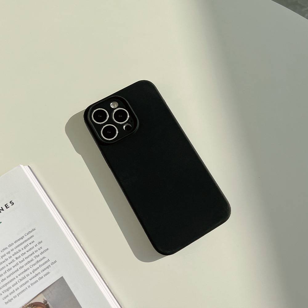 27036 iPhone 14 защитная крышка-чехол, силикон однотонный