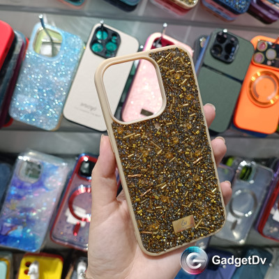 27130  iPhone 15Pro pащитная крышка-чехол BlingWorld
