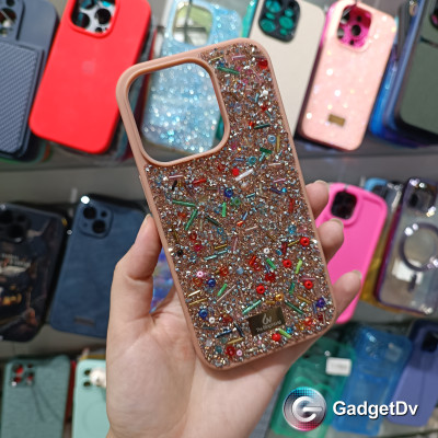 27130  iPhone 15Pro pащитная крышка-чехол BlingWorld
