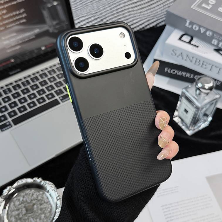 23496 Защитная крышка iPhone 15 Easoncase