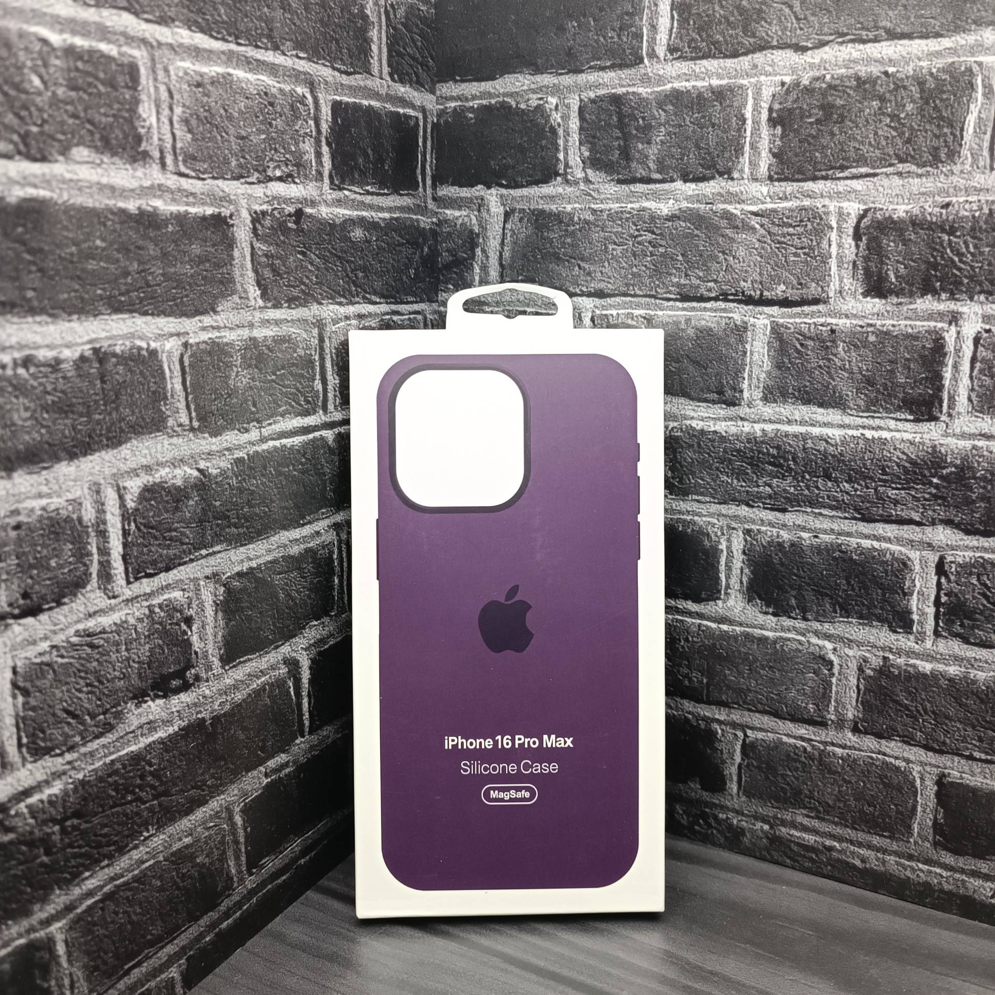 35027 iPhone 16 ProMax защитная крышка-чехол orig.