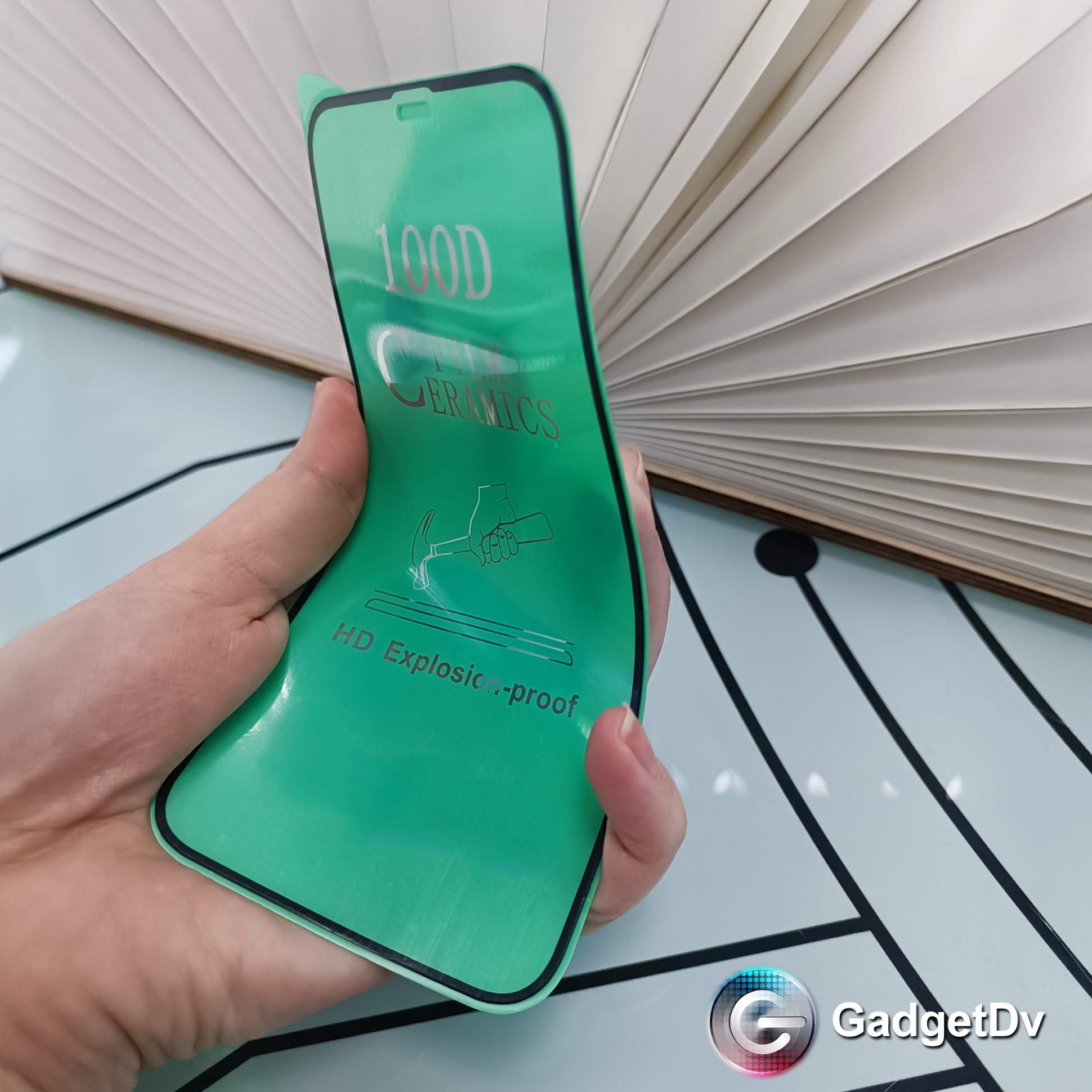 30040 Пленка керамическая iPhone 13/13Pro