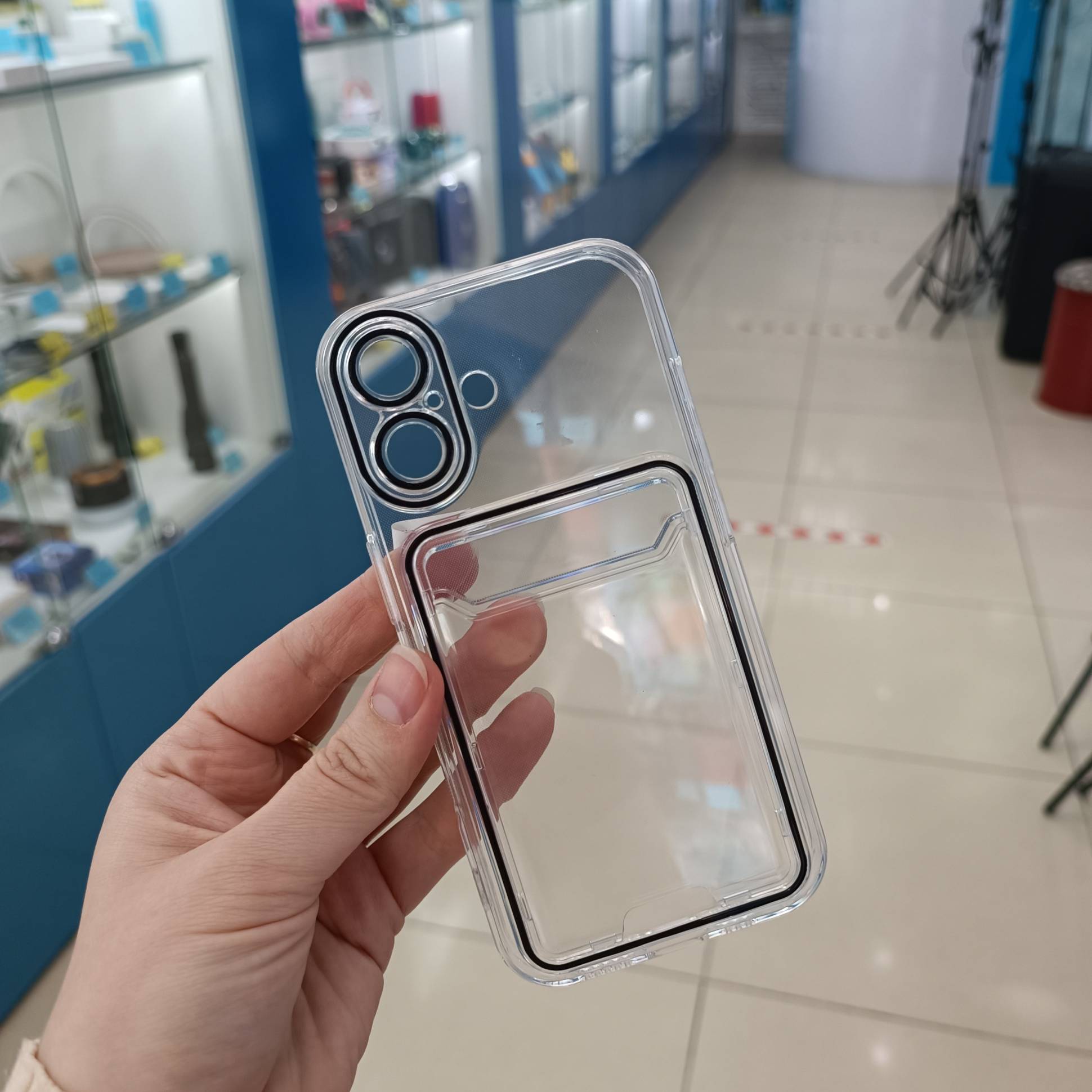 29014 iPhone 16 защитная крышка-чехол с картхолдером