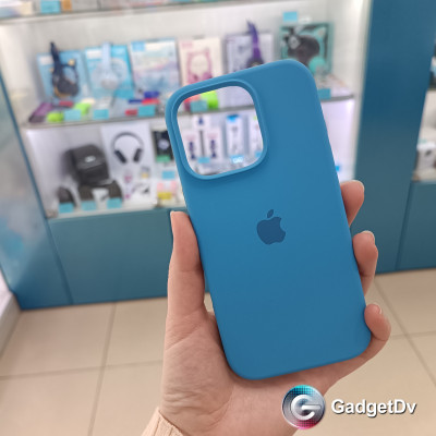 31028 iPhone 16Pro защитная крышка-чехол Silicone Case с логотипом