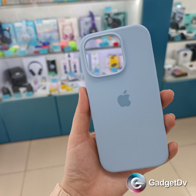 31028 iPhone 16Pro защитная крышка-чехол Silicone Case с логотипом