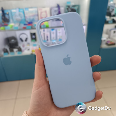 31028 iPhone 16Pro защитная крышка-чехол Silicone Case с логотипом
