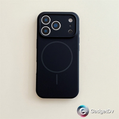 38432 iPhoen 17ProMax защитная крышка-чехол силикон с MagSafe