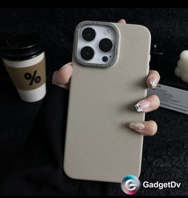 23650 Защитная крышка iPhone 15 под кожу