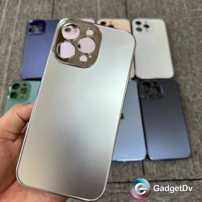 38130  iPhone 16 ProMax защитная крышка-чехол глянец