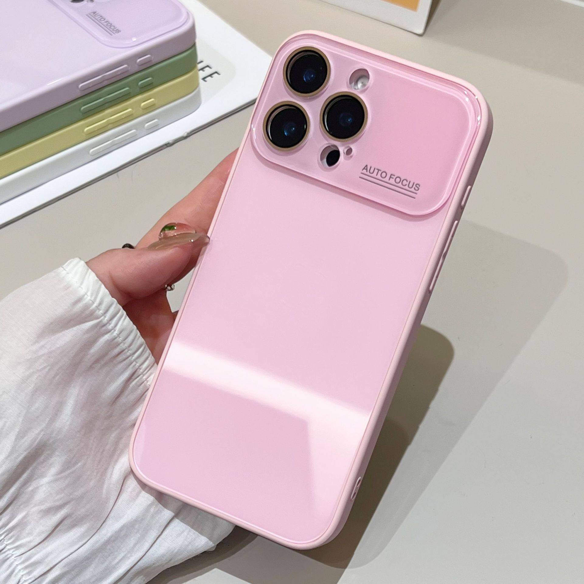 38130 iPhone 16 ProMax защитная крышка-чехол глянец