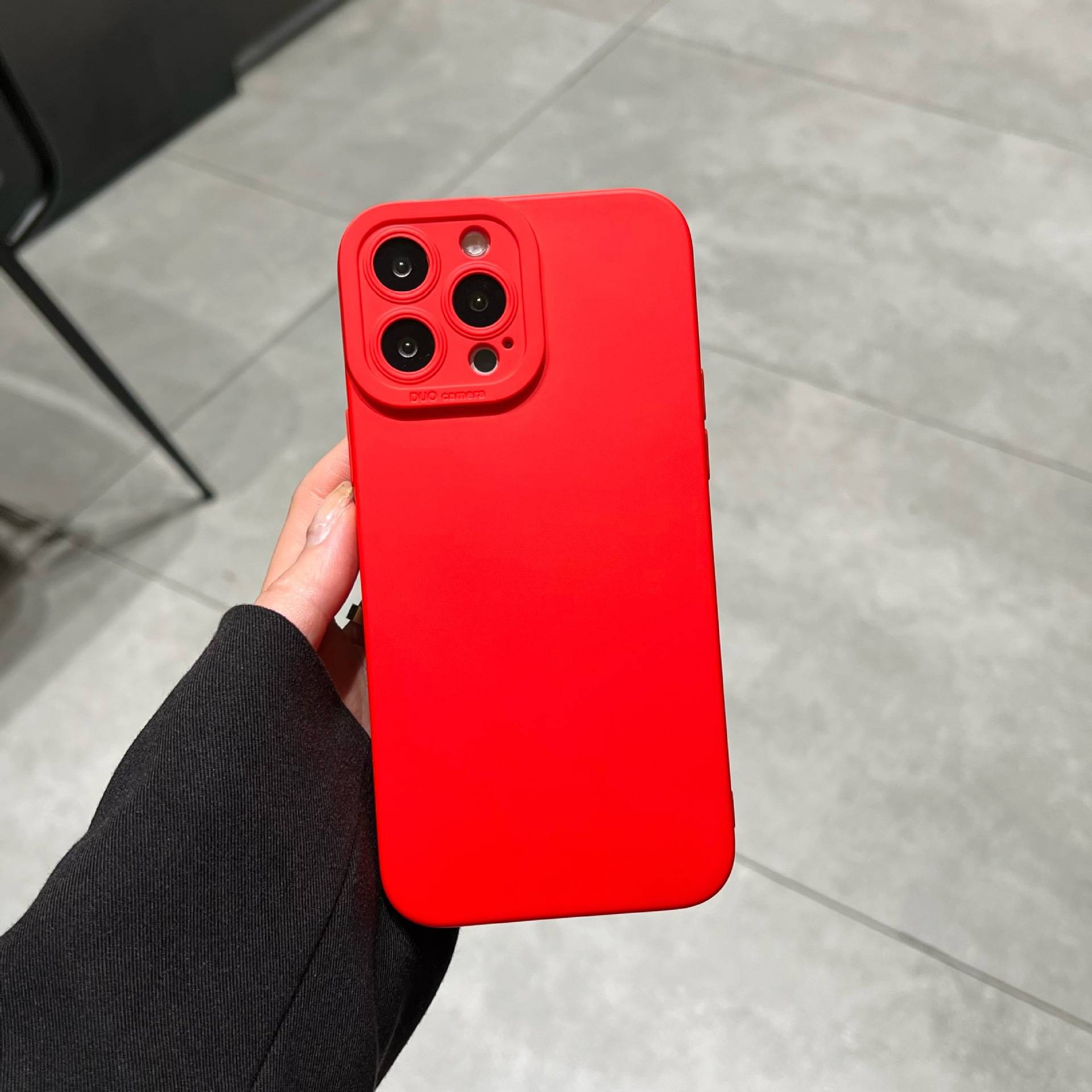 20604 iPhone 12 защитная крышка-чехол, силикон однотонный