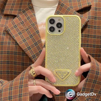 27141  iPhone 11 защитная крышка-чехол, Prada