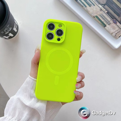 38236  iPhone 16Pro защитная крышка-чехол силикон однотонный