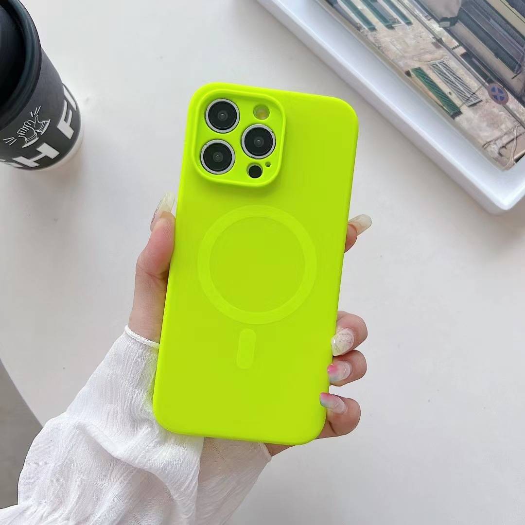 38236 iPhone 16Pro защитная крышка-чехол силикон однотонный