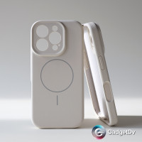38127  iPhone 16 ProMax защитная крышка-чехол MagSafe Silicone