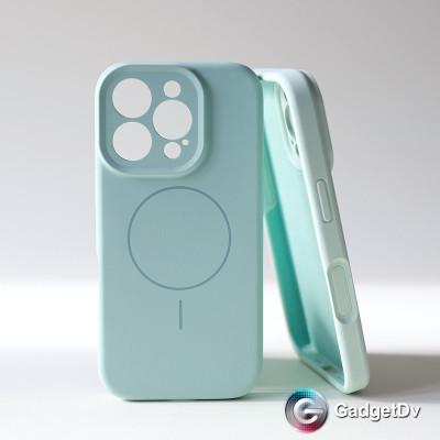 38127  iPhone 16 ProMax защитная крышка-чехол MagSafe Silicone