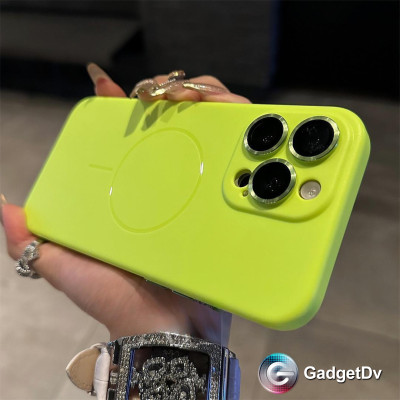 38127  iPhone 16 ProMax защитная крышка-чехол MagSafe Silicone