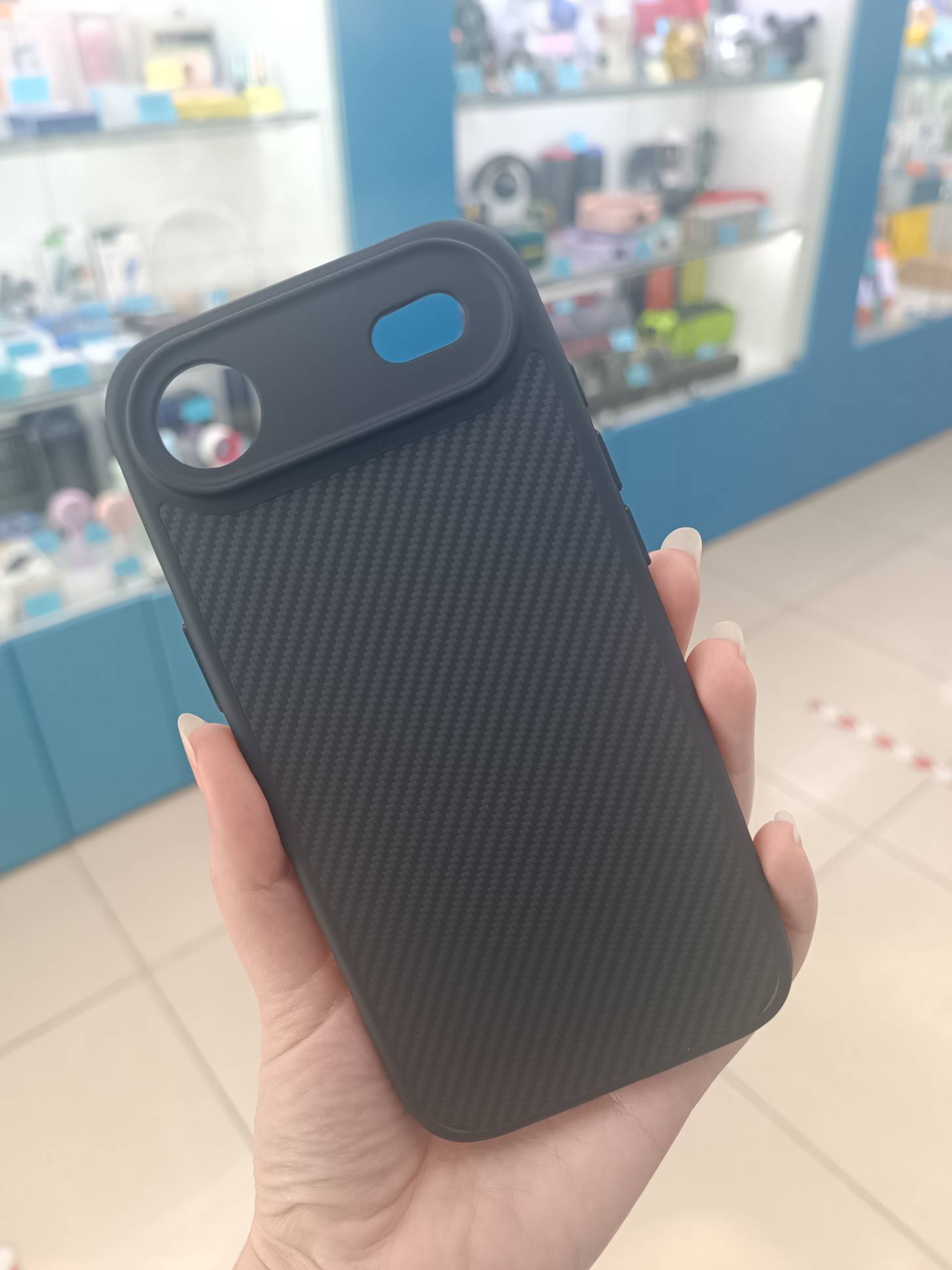 38340 iPhone 17Air защитная крышка-чехол под карбон