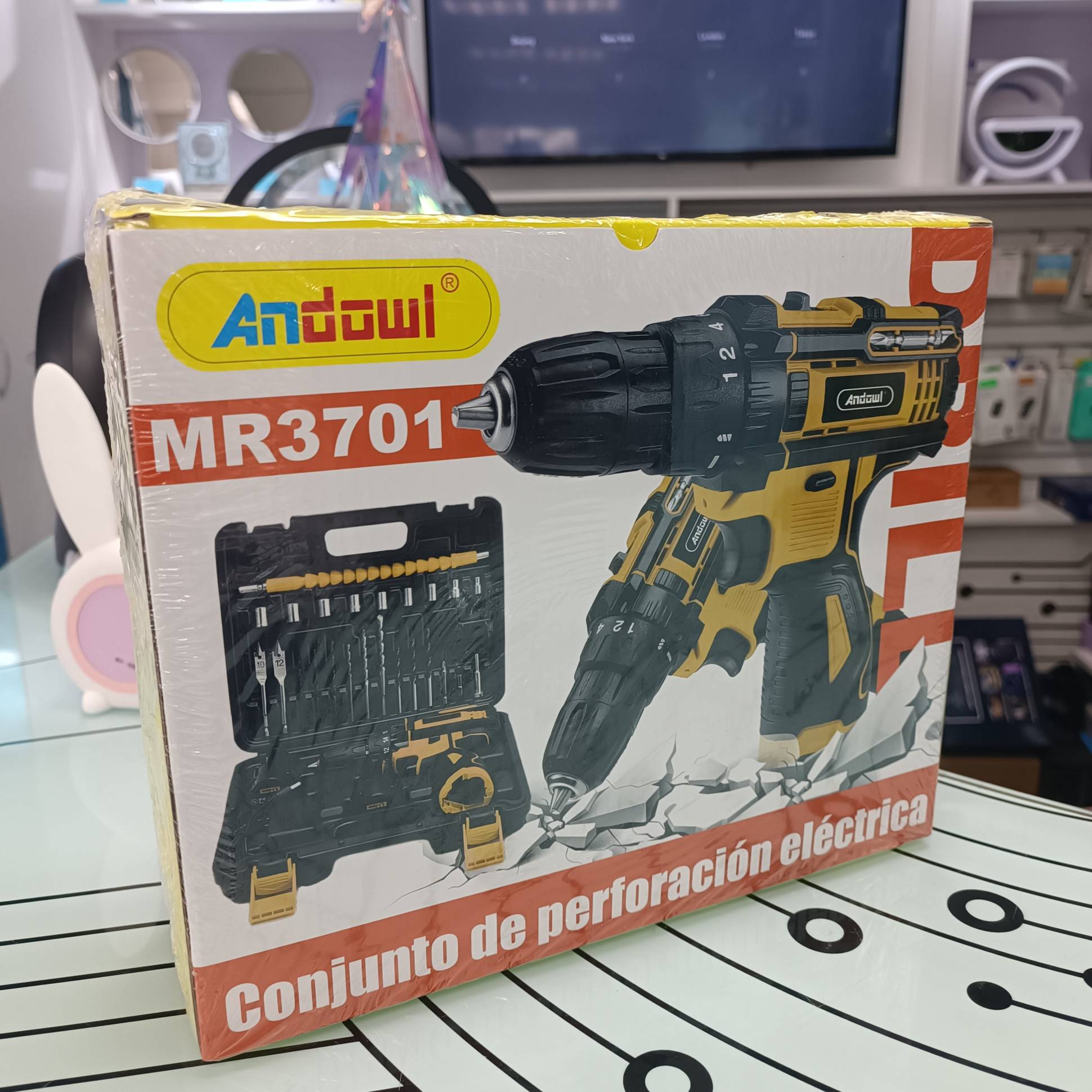 35050 Электрическая дрель-шуруповерт на аккумуляторе Andowl MR3701