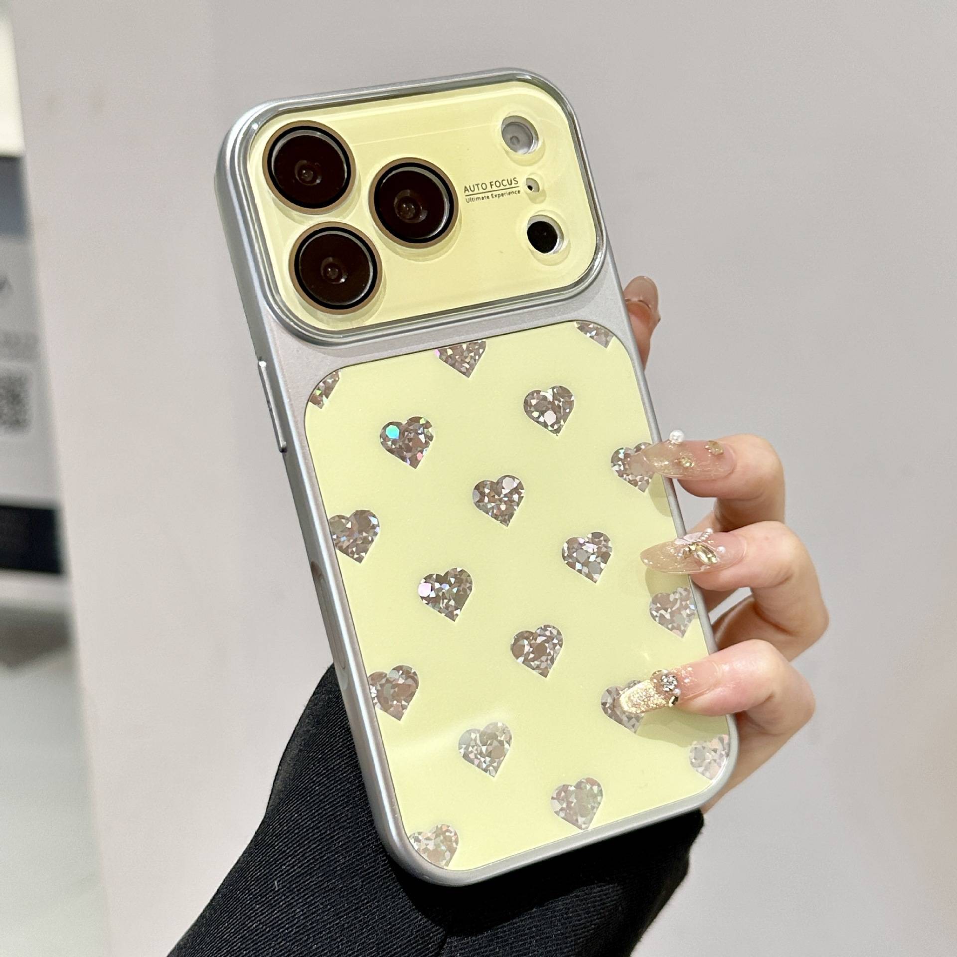 38668 iPhone 16 защитная крышка-чехол, G-case