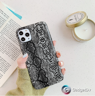 20600  iPhone 12/12Pro защитная крышка-чехол, змея