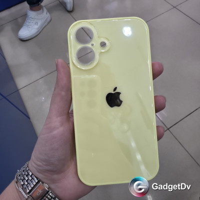38448  iPhone 16 защитная крышка-чехол, градиент стекло