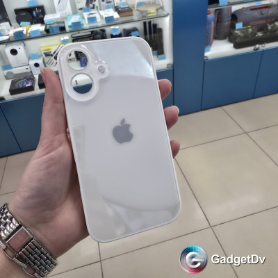 38448  iPhone 16 защитная крышка-чехол, градиент стекло