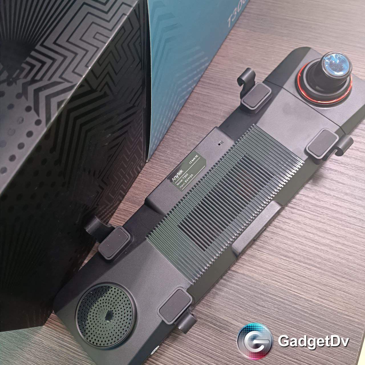 30051 Видеорегистратор-зеркало Anytek T300