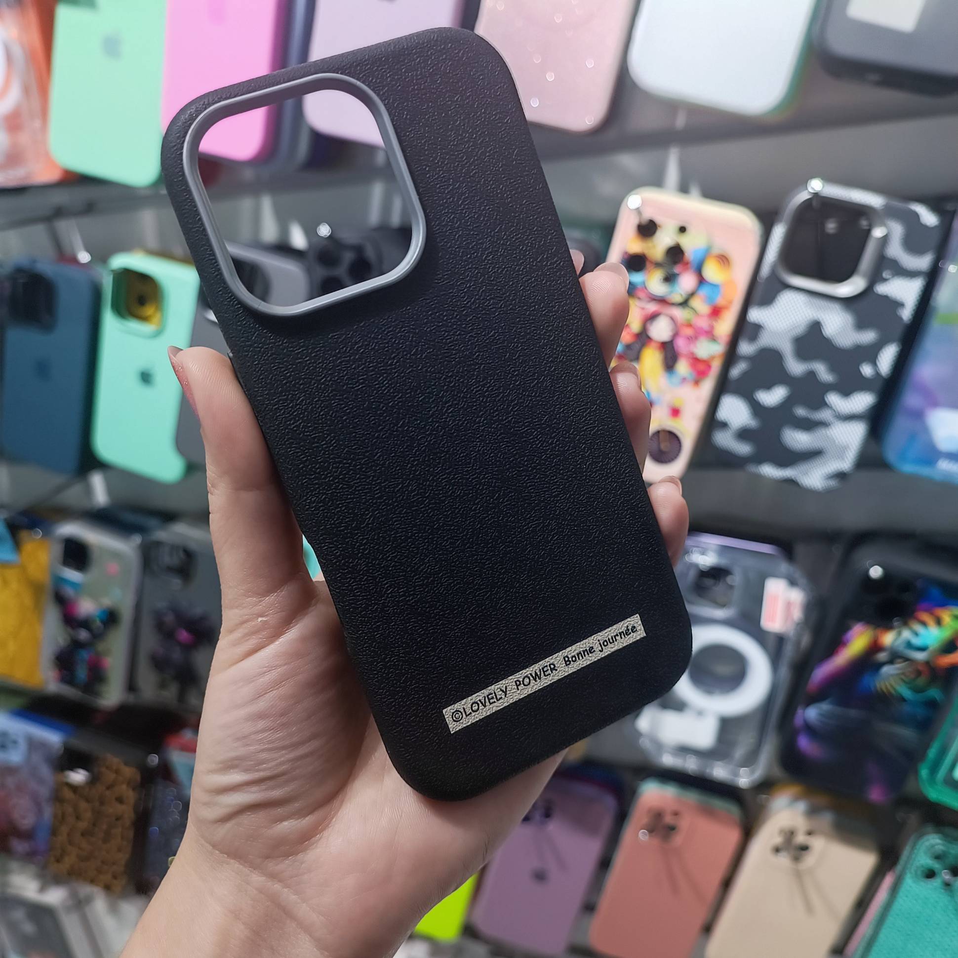 36049 iPhone 16Pro защитная крышка-чехол, Lovely
