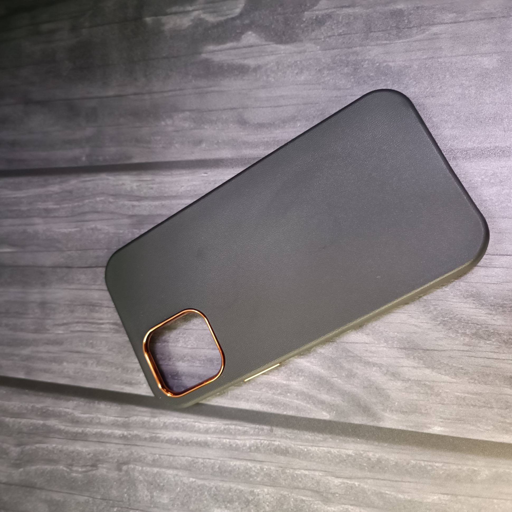 20541 iPhone 12/12Pro защитная крышка-чехол, NewStyle