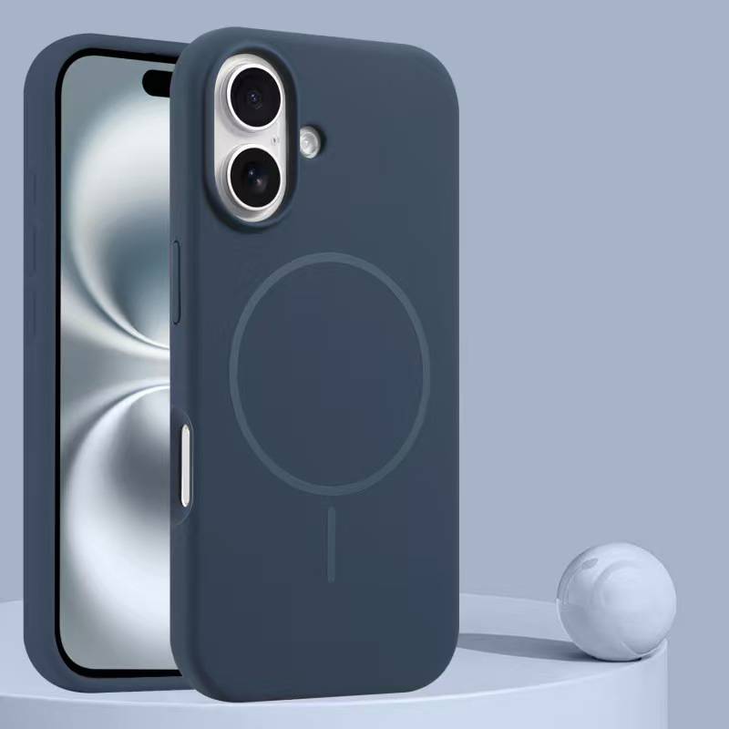 38443 iPhone 15 Защитная крышка-чехол силикон с MagSafe